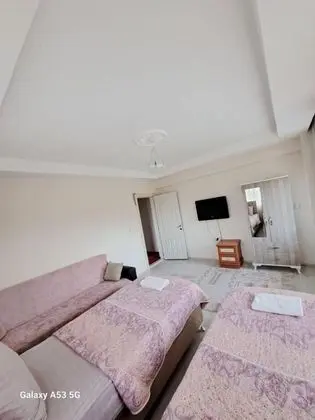 Suite - İki Yatak Odalı, Köy Manzaralı