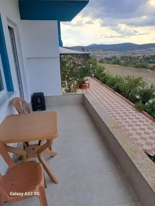 Suite - İki Yatak Odalı, Köy Manzaralı