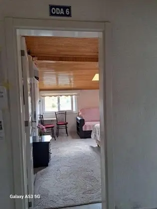 Üç Kişilik Oda, Manzarasız, Cam Tavanlı