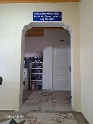 Üç Kişilik Oda, Manzarasız, Cam Tavanlı