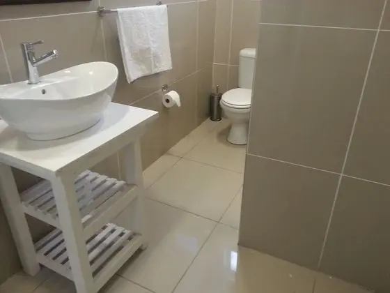 Basic Tek Büyük veya İki Ayrı Yataklı Oda
