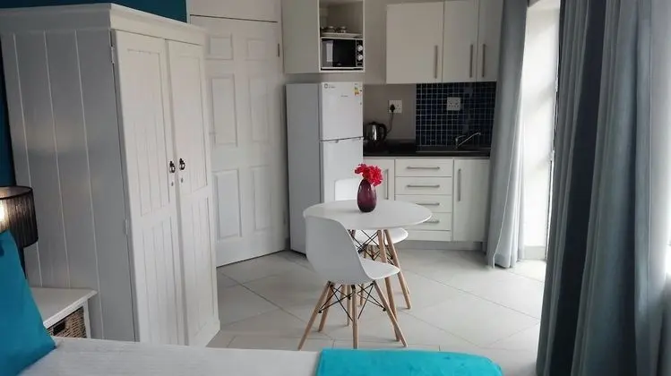 Ev, 4 Yatak Odası (Holiday House)