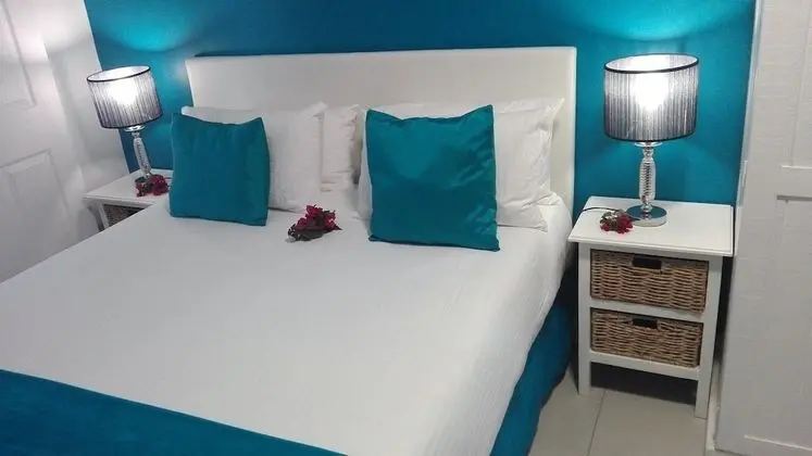 Ev, 4 Yatak Odası (Holiday House)