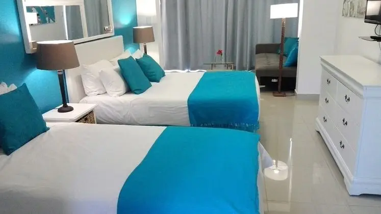 Ev, 4 Yatak Odası (Holiday House)