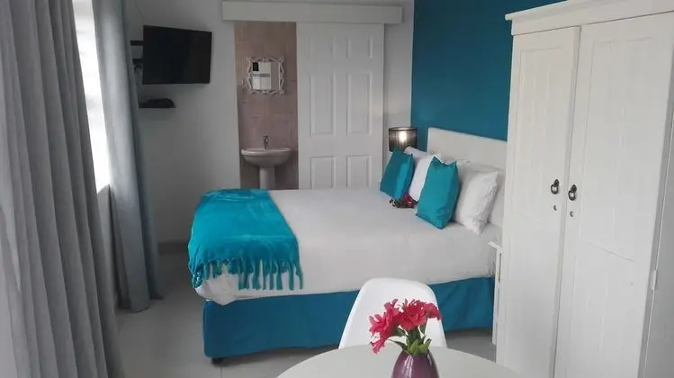 Ev, 4 Yatak Odası (Holiday House)
