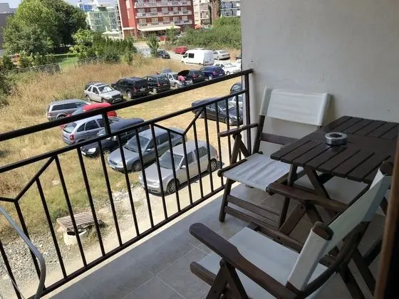 Standard Tek Büyük Yataklı Oda (Balcony or Patio)