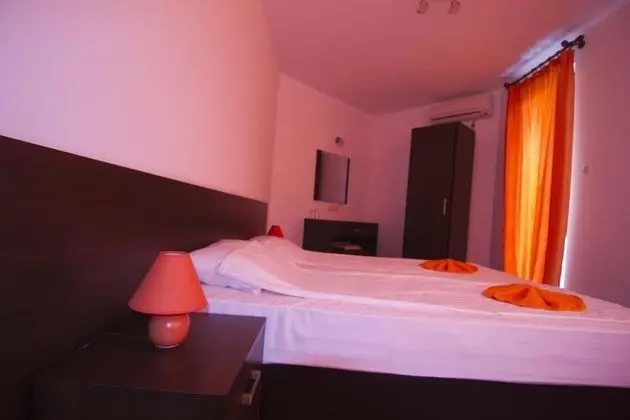 Basic Üç Kişilik Oda, Balkon