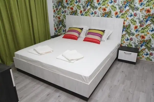 Basic Apart Daire, 1 En Büyük (King) Boy Yatak ve Çekyat, Sigara İçilmez