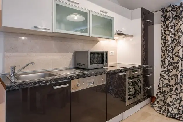 Penthouse 2, Balcony, Sea View