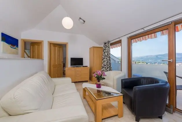 Penthouse 3, Balcony, Sea View