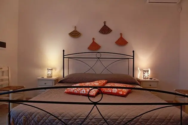 Comfort Üç Kişilik Oda, Banyolu/Duşlu, Bahçe Manzaralı