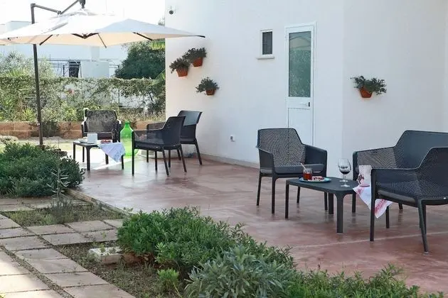 Comfort Üç Kişilik Oda, Banyolu/Duşlu, Bahçe Manzaralı