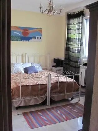 Tek Büyük Yataklı Oda, Ortak Banyo