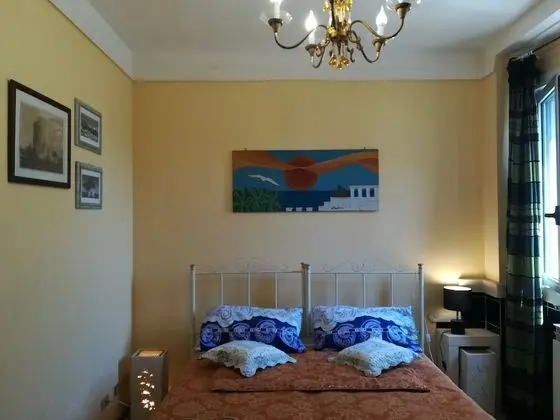 Tek Büyük Yataklı Oda, Ortak Banyo (PIZZICA)