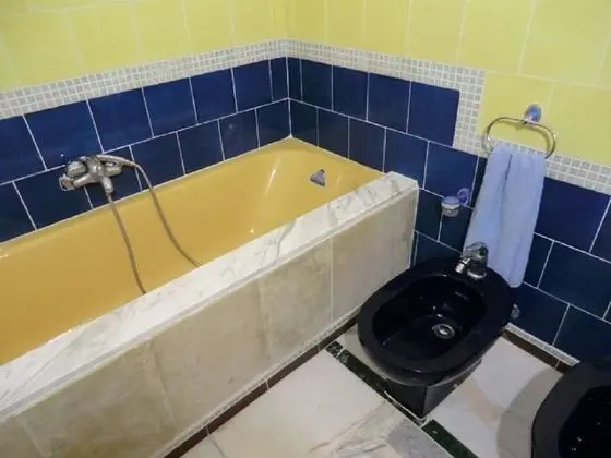 Tek Büyük Yataklı Oda, Ortak Banyo (PIZZICA)