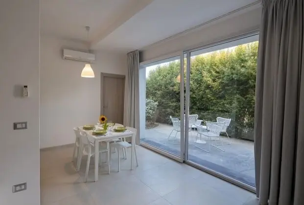 Junior Süit, Veranda
