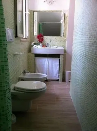 Classic Tek Büyük Yataklı Oda