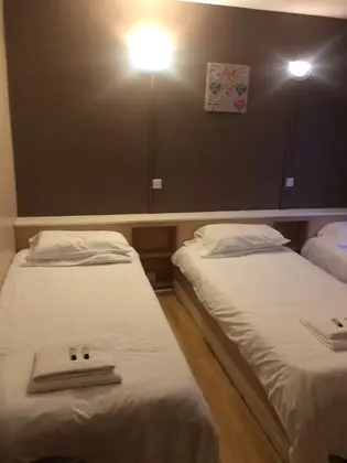 Üç Kişilik Oda, Banyolu/Duşlu
