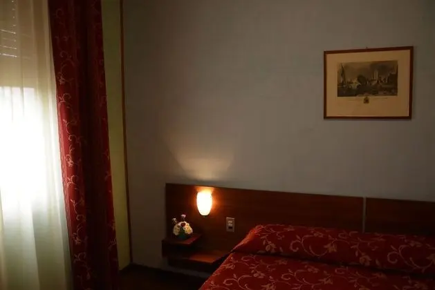 Tek Büyük veya İki Ayrı Yataklı Oda