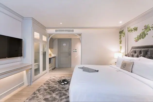 Premier Room