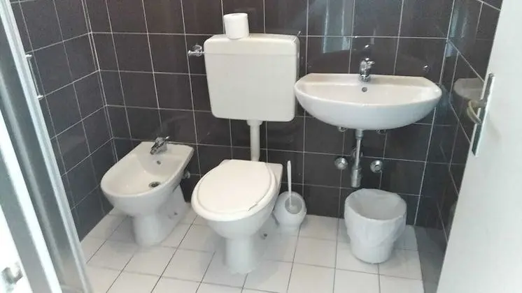 Üç Kişilik Oda, Balkon