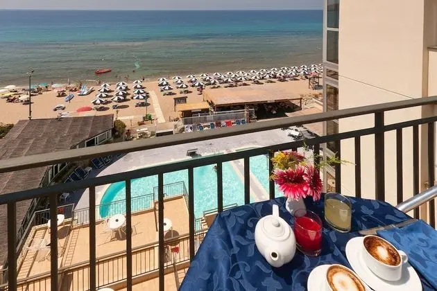 Superior Tek Büyük veya İki Ayrı Yataklı Oda, Balkon, Deniz Manzaralı