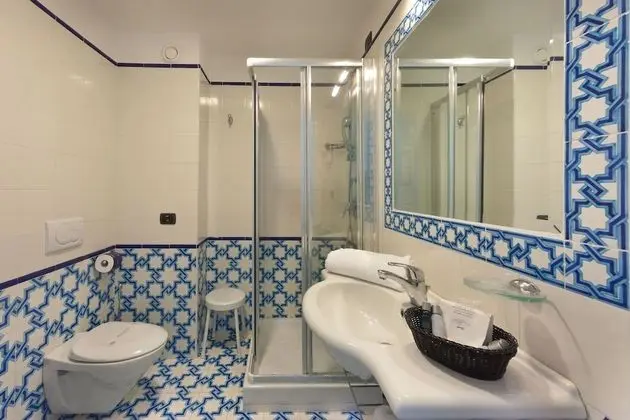 Superior Tek Büyük veya İki Ayrı Yataklı Oda, Balkon, Deniz Manzaralı