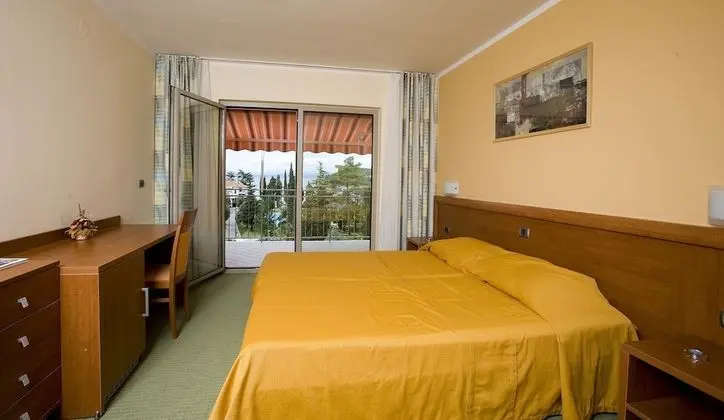 Superior Tek Büyük veya İki Ayrı Yataklı Oda, Balkon, Deniz Manzaralı