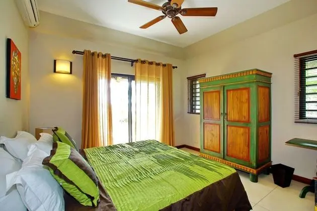 Luxury Villa, 4 Yatak Odası, Denize Sıfır