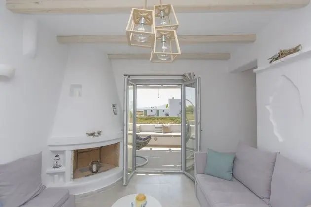 Villa, Denize Sıfır (Elia)