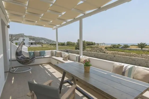 Villa, Denize Sıfır (Elia)
