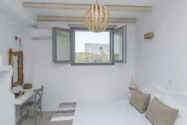 Villa, Denize Sıfır (Elia)