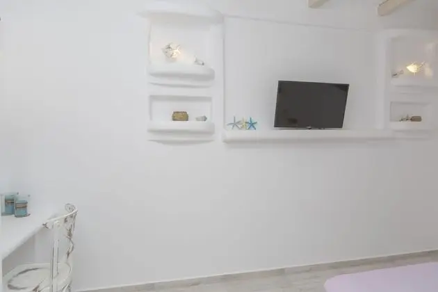 Villa, Denize Sıfır (Elia)