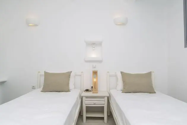 Villa, Denize Sıfır (Elia)