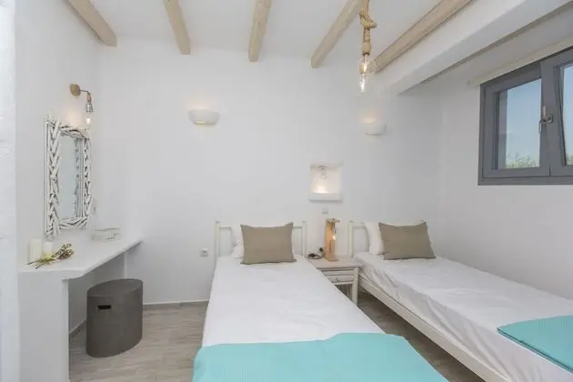Villa, Denize Sıfır (Elia)