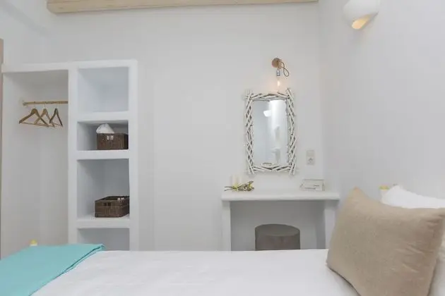 Villa, Denize Sıfır (Elia)