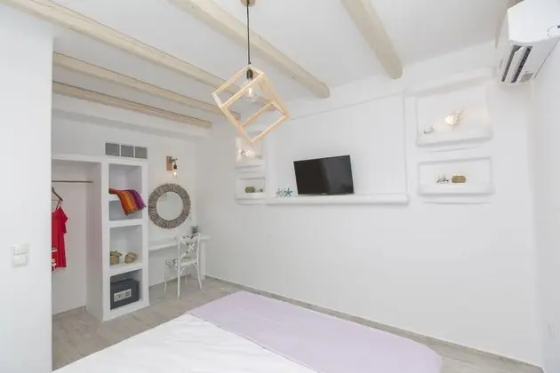 Villa, Denize Sıfır (Elia)