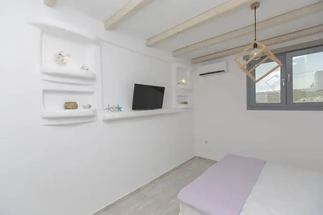 Villa, Denize Sıfır (Elia)