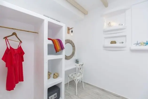 Villa, Denize Sıfır (Elia)