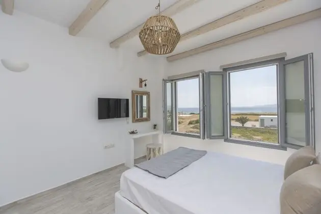 Villa, Denize Sıfır (Elia)