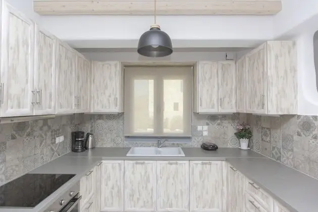 Villa, Denize Sıfır (Elia)