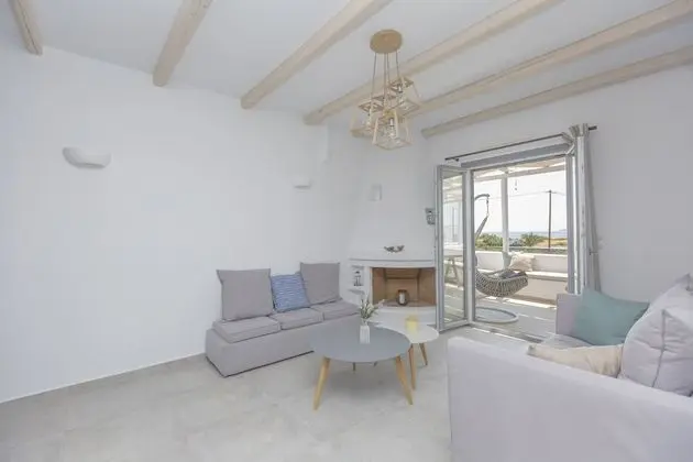 Villa, Denize Sıfır (Elia)