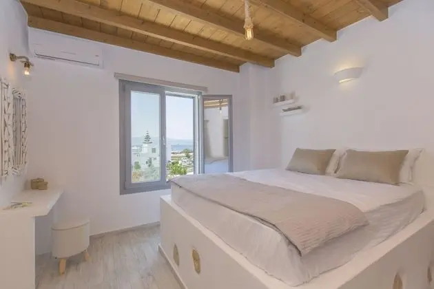 Villa, Denize Sıfır (Iris)