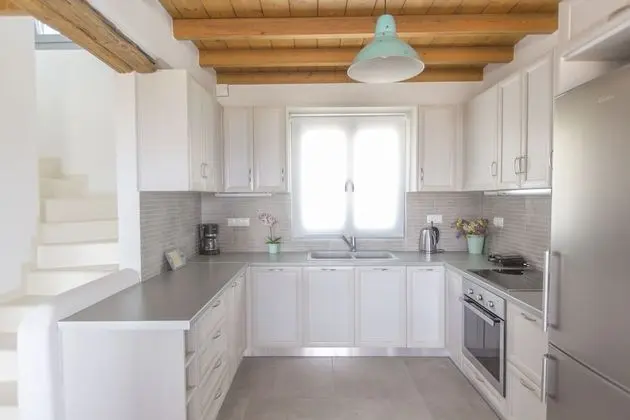 Villa, Denize Sıfır (Iris)
