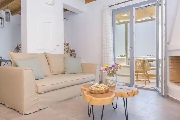 Villa, Denize Sıfır (Iris)