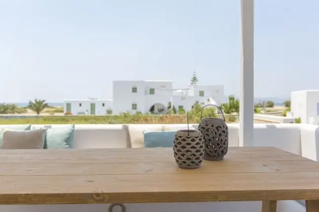 Villa, Denize Sıfır (Iris)