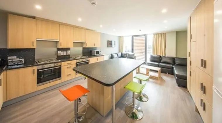 Apart Daire (9 Bedrooms)