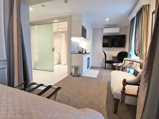 Deluxe Oda