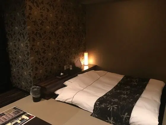 Traditional Oda (1 Free Food/Person, Laundry Service )