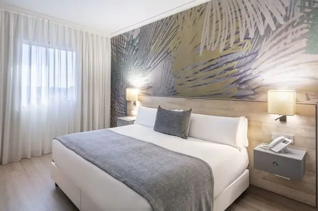 Büyük Yataklı Tek Kişilik Oda (with Airport Transfer)